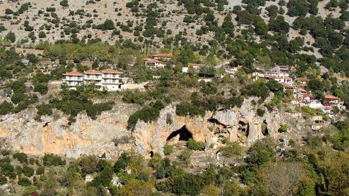 17 υπέροχα χωριά για χειμωνιάτικες αποδράσεις