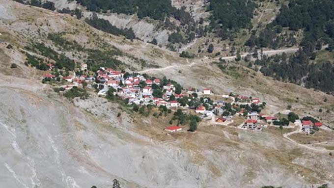 17 υπέροχα χωριά για χειμωνιάτικες αποδράσεις